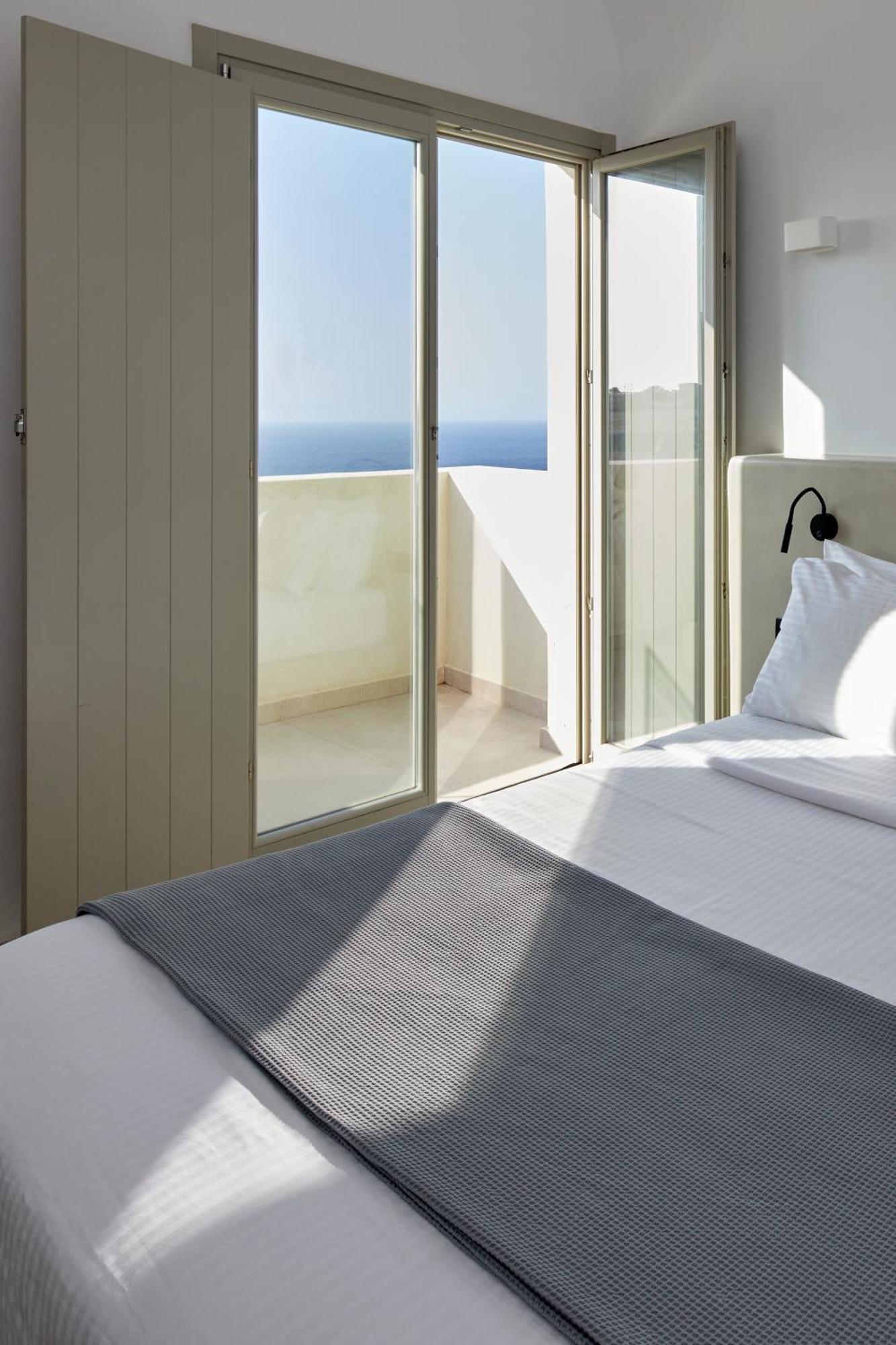 Adorno Oia Hotel Buitenkant foto