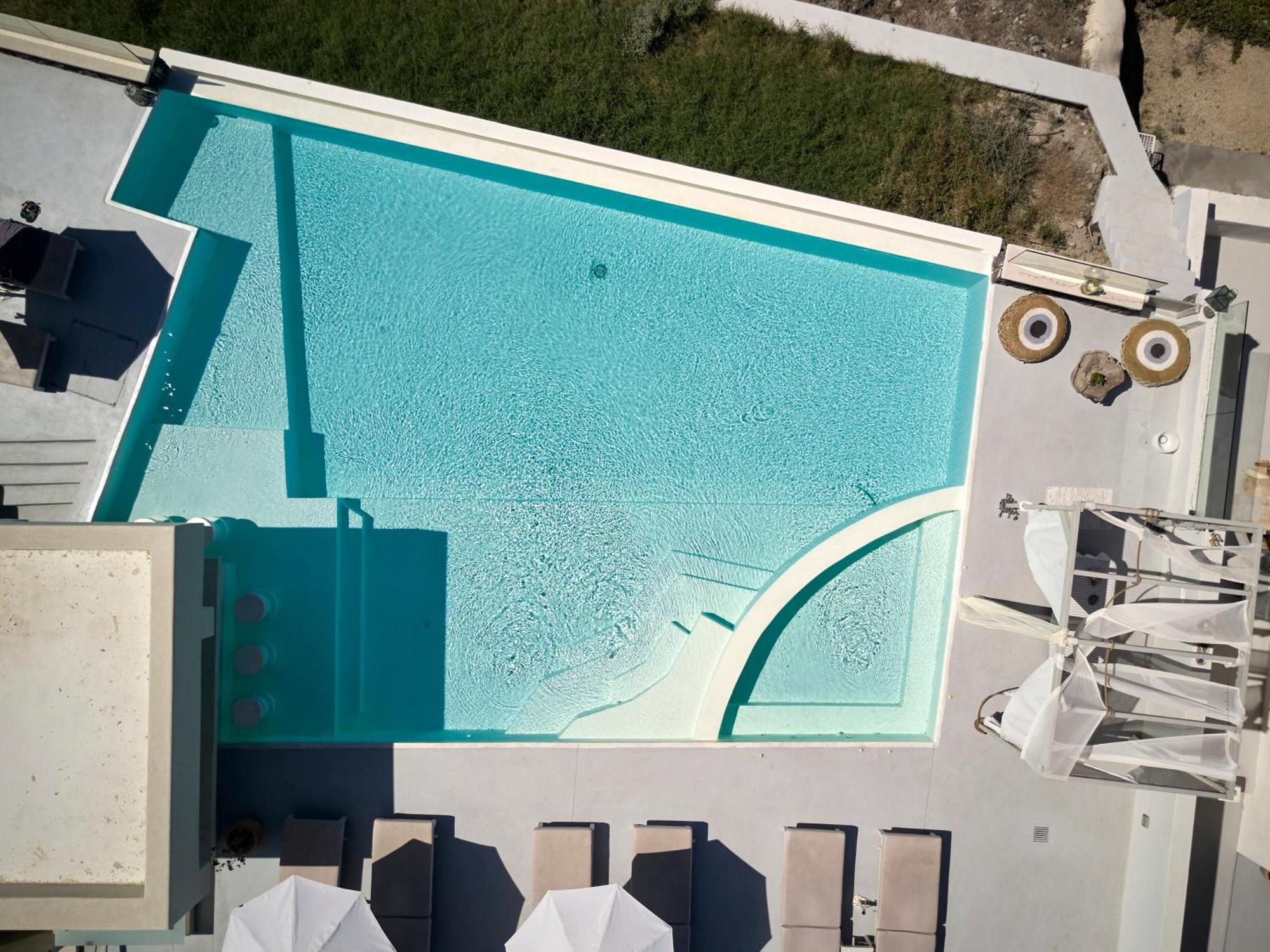 Adorno Oia Hotel Buitenkant foto